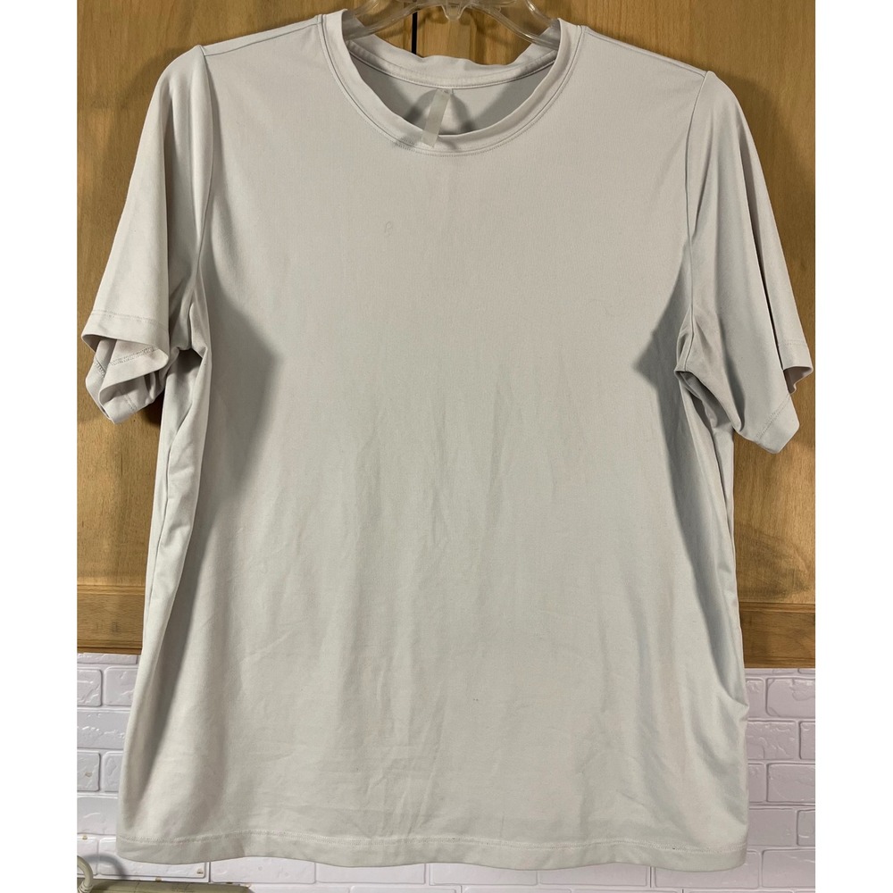 Fabletics Activewear T-Shirt Mens L Gray‎ Performance Short Sleeve Tee